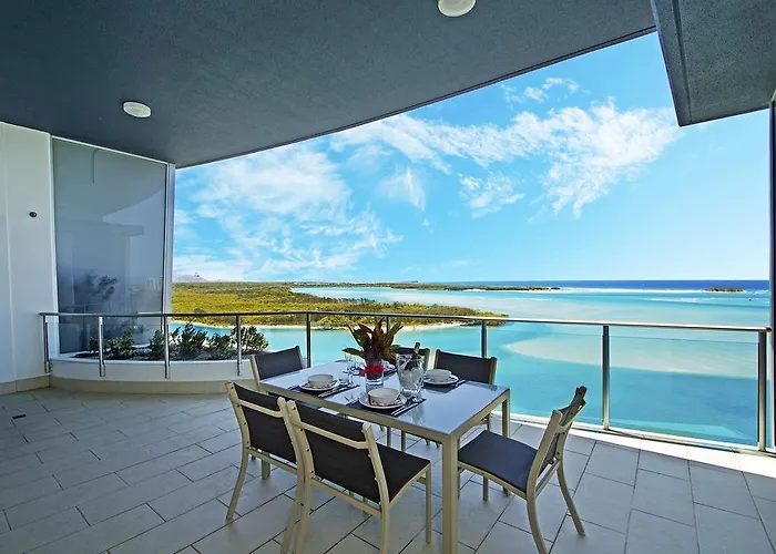 5 star hotels Waves Maroochy River